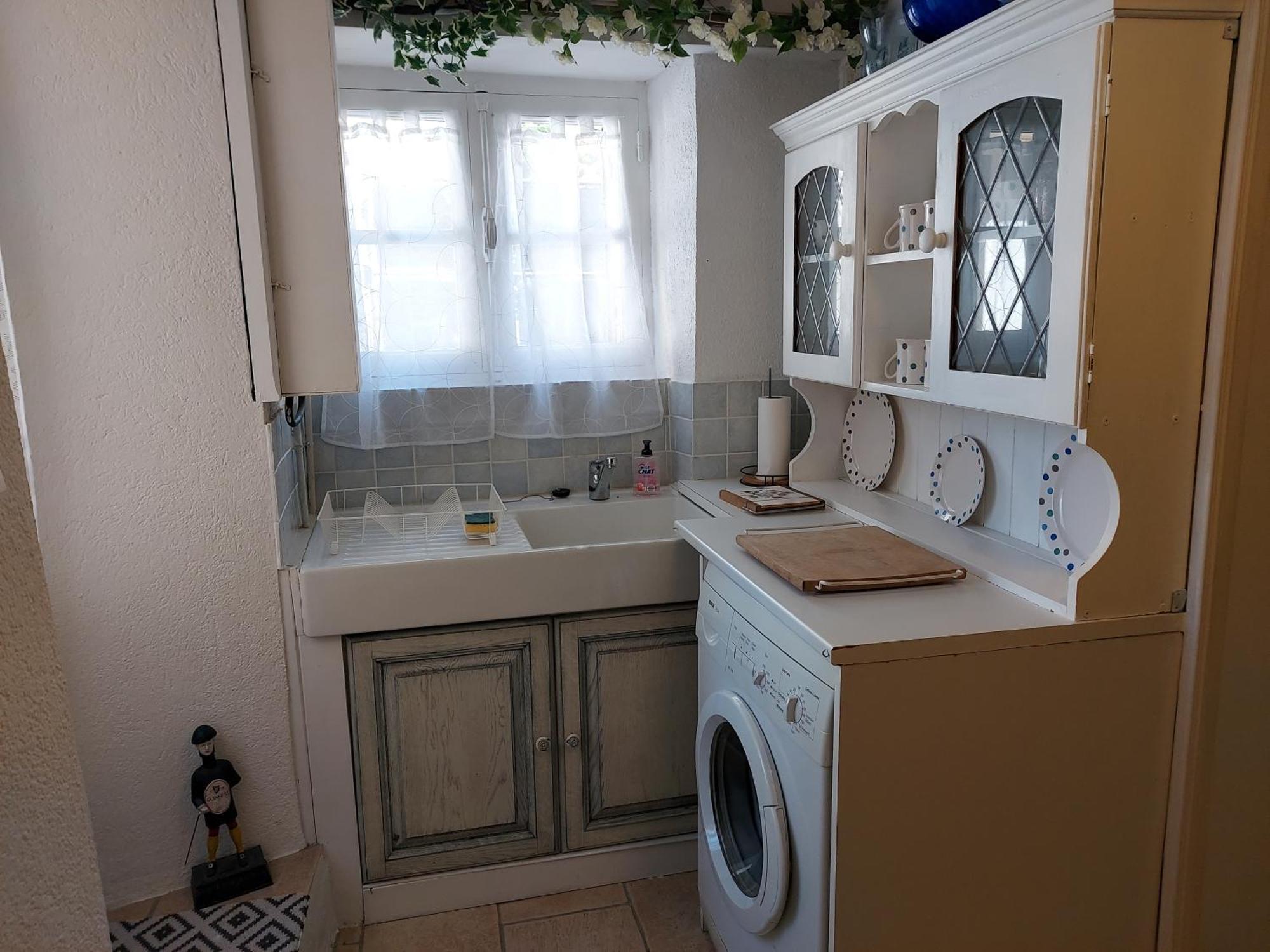 Charming Two Bedroom Gite With Beautiful Gardens كونفولين المظهر الخارجي الصورة